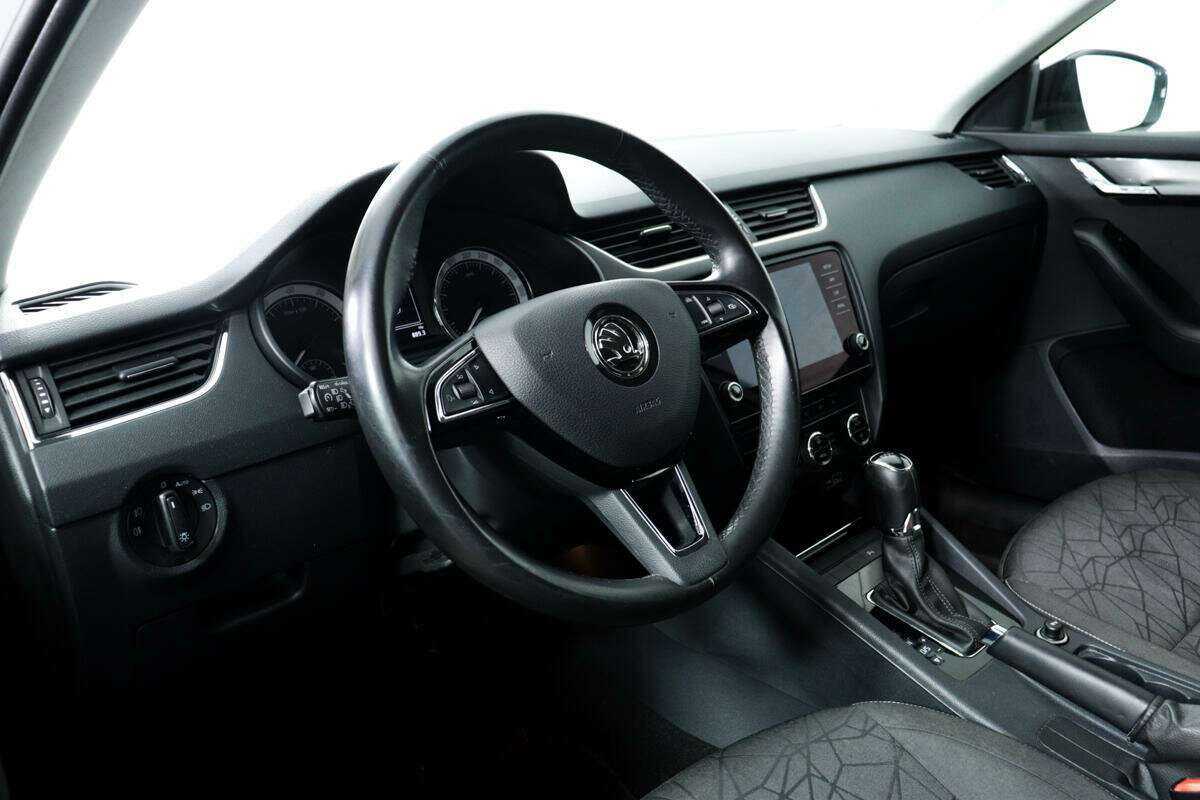 Skoda Octavia 2020 года с пробегом. Фото: #12