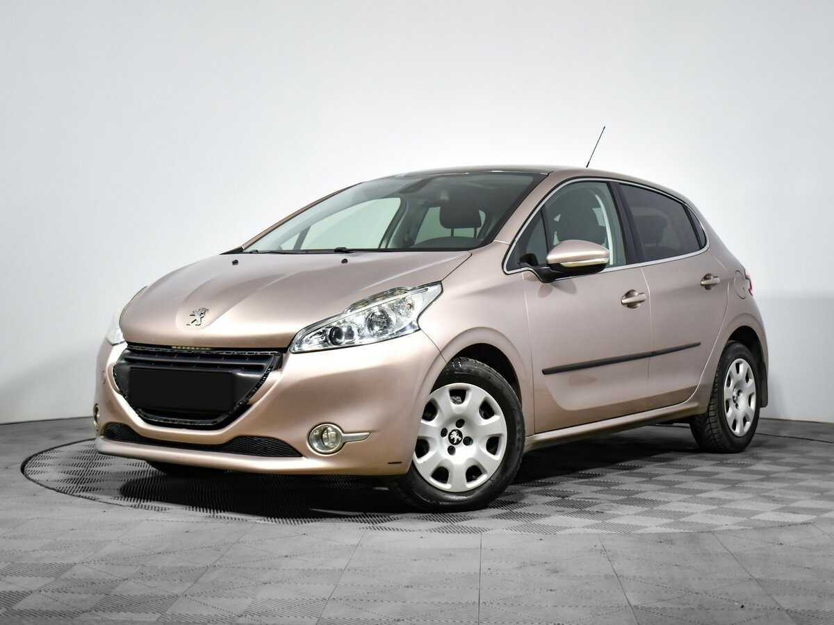 Peugeot 208 2014 года с пробегом. Фото: #0