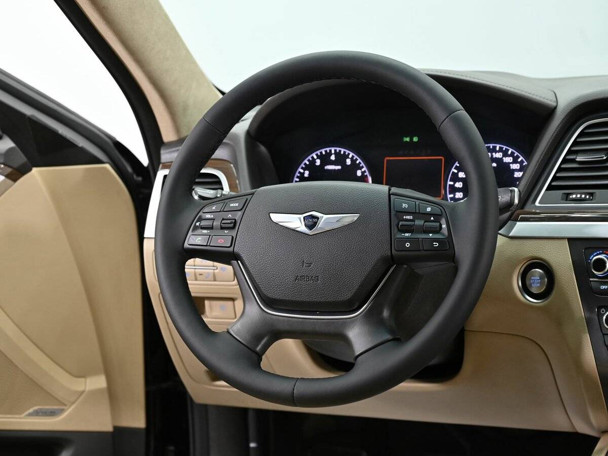 Hyundai Genesis 2016 года с пробегом. Фото: #9
