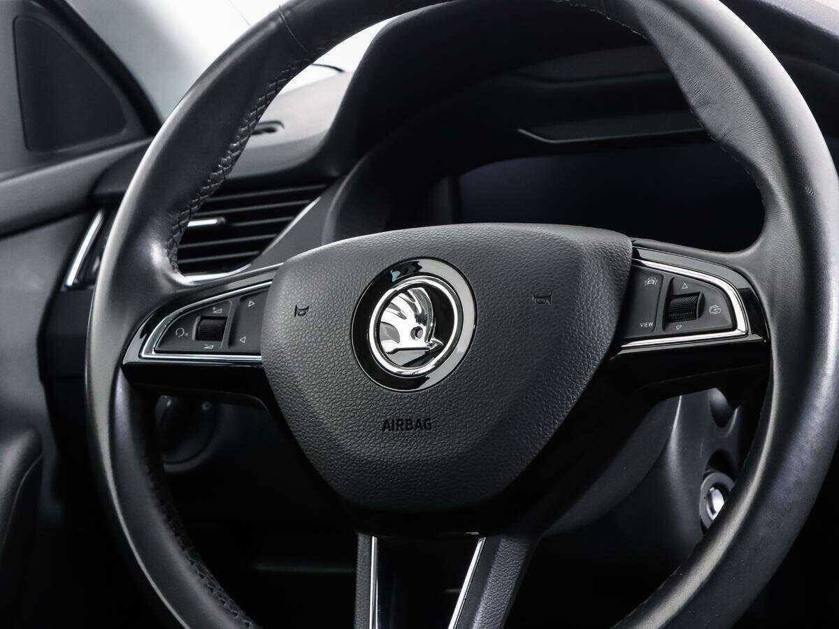 Skoda Octavia 2019 года с пробегом. Фото: #12