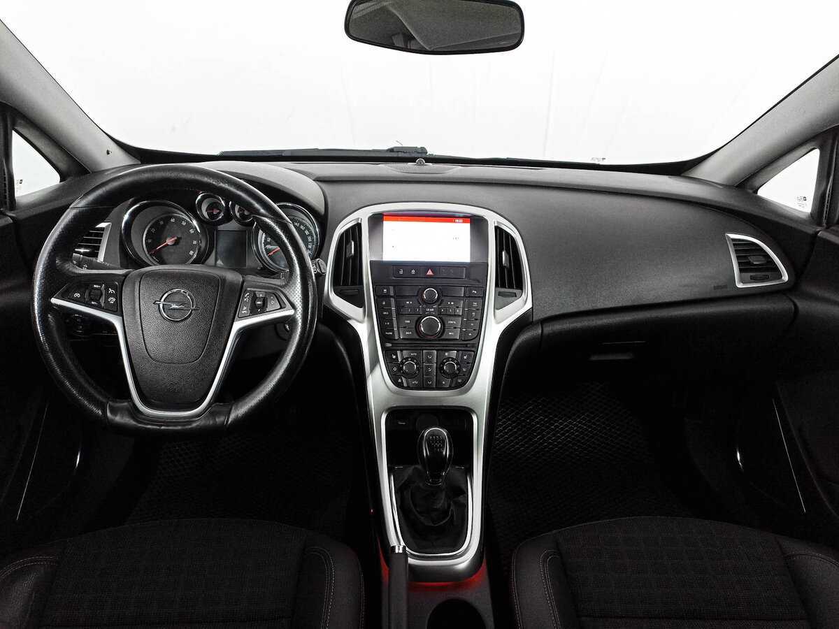 Opel Astra 2014 года с пробегом. Фото: #13