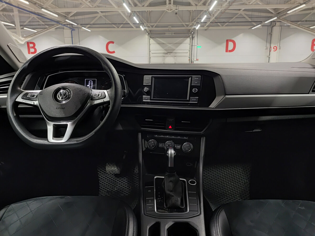 Volkswagen Jetta 2019 года с пробегом. Фото: #13