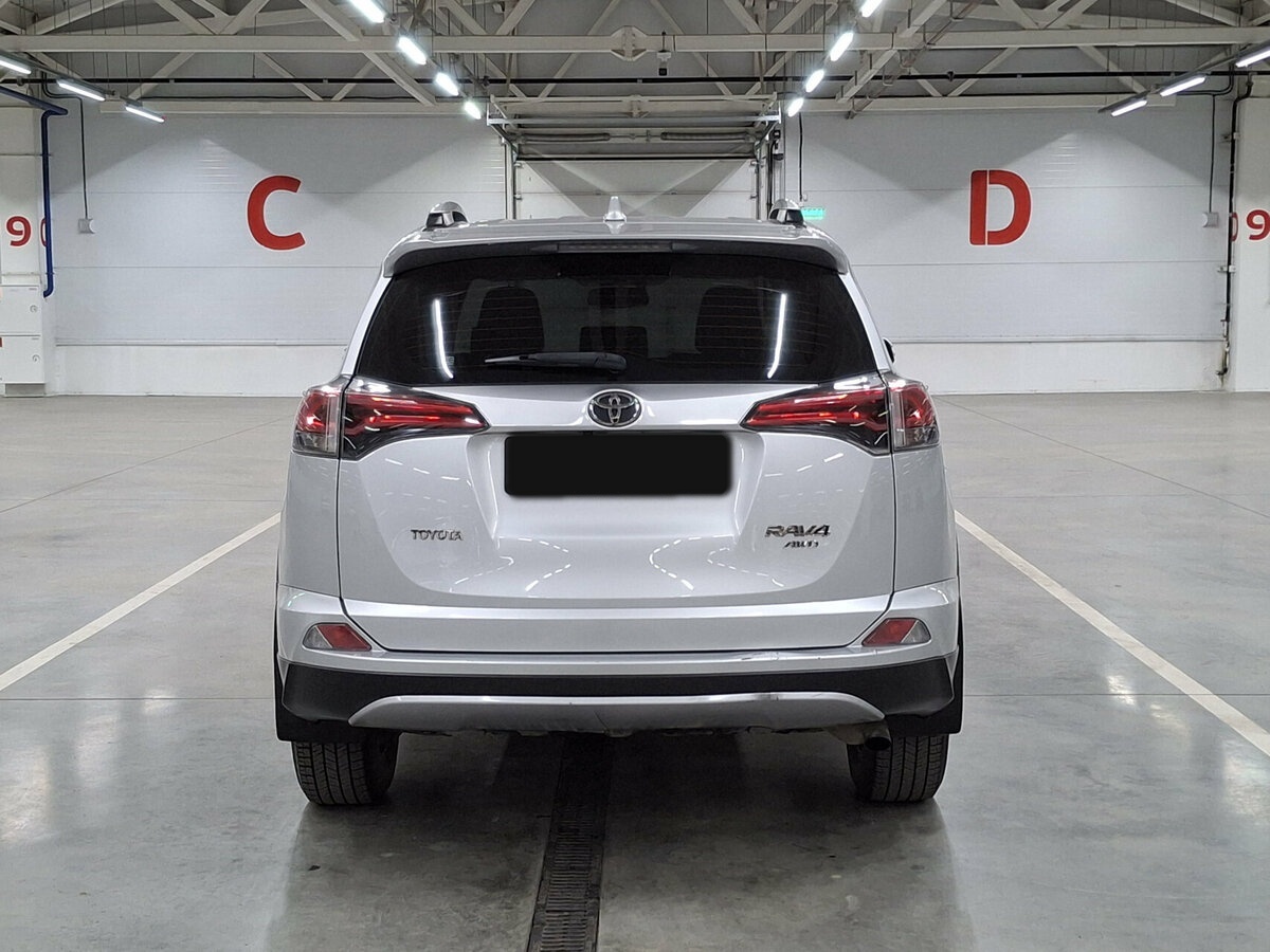 Toyota RAV4 2019 года с пробегом. Фото: #5