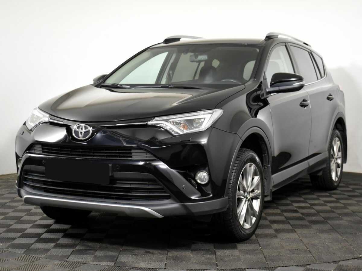 Toyota RAV4 2018 года с пробегом. Посмотреть фото