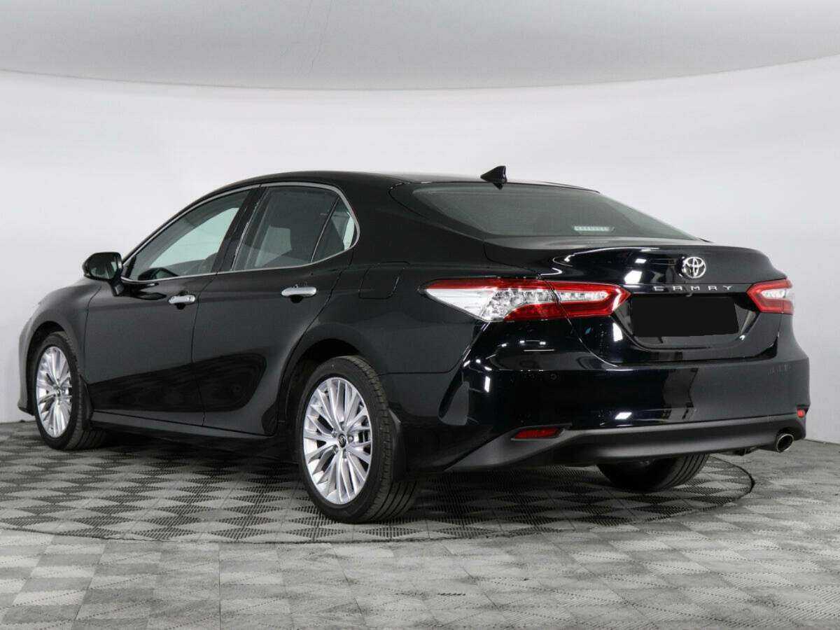 Toyota Camry 2018 года с пробегом. Фото: #6