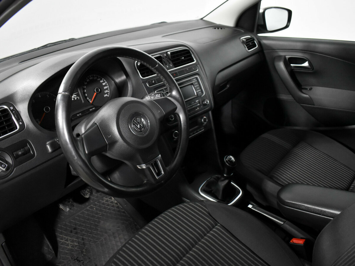 Volkswagen Polo 2015 года с пробегом. Фото: #8