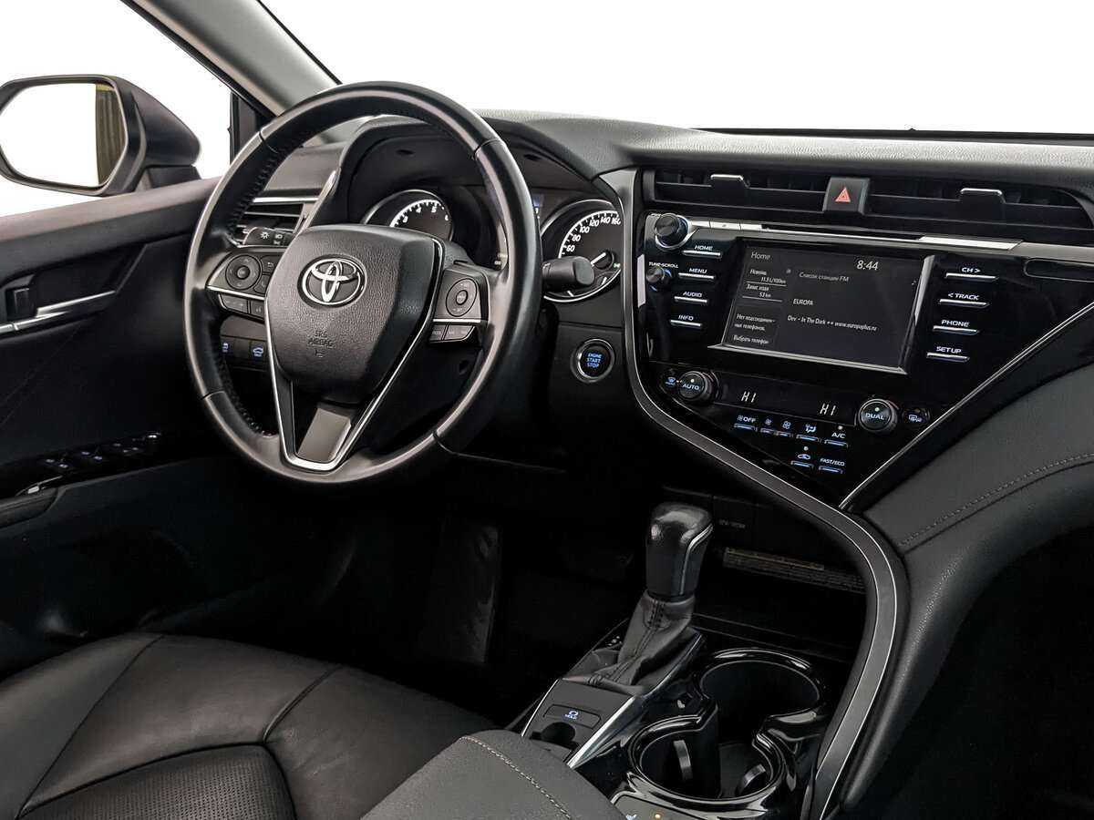 Toyota Camry 2021 года с пробегом. Фото: #22
