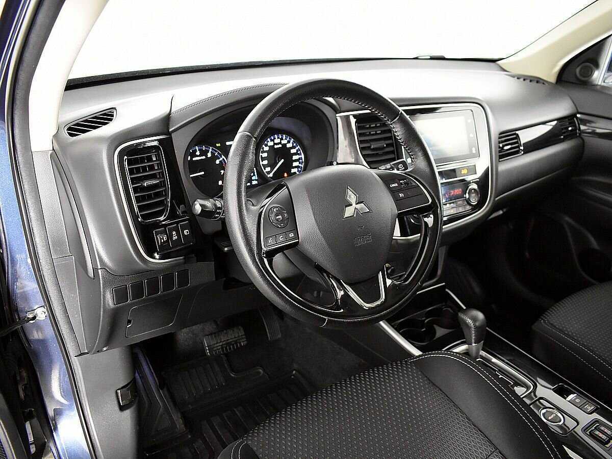 Mitsubishi Outlander 2018 года с пробегом. Фото: #6