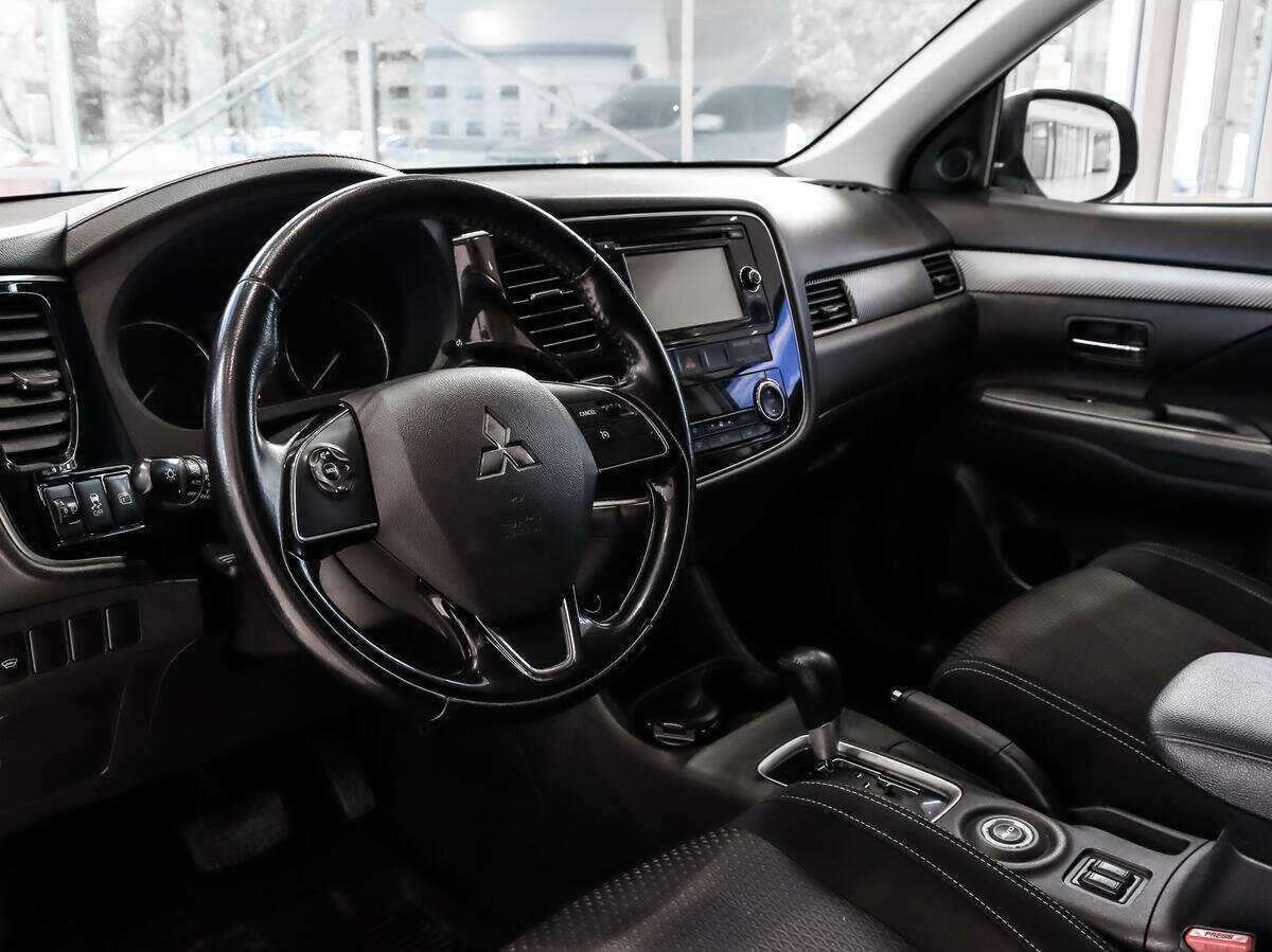 Mitsubishi Outlander 2016 года с пробегом. Фото: #8