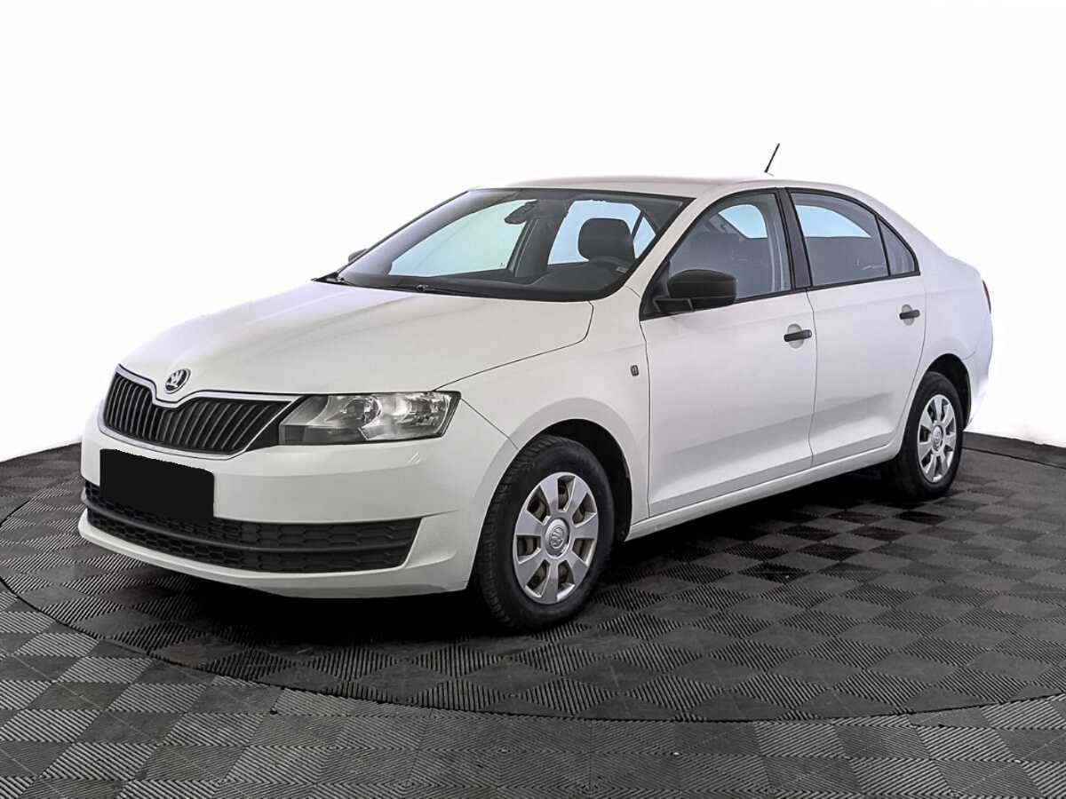 Skoda Rapid 2017 года с пробегом. Посмотреть фото