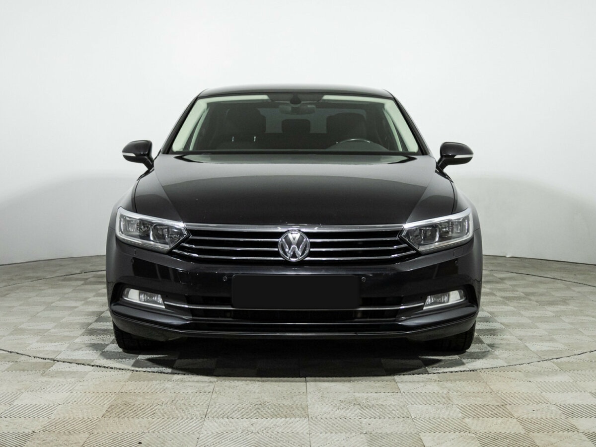 Volkswagen Passat 2017 года с пробегом. Фото: #1