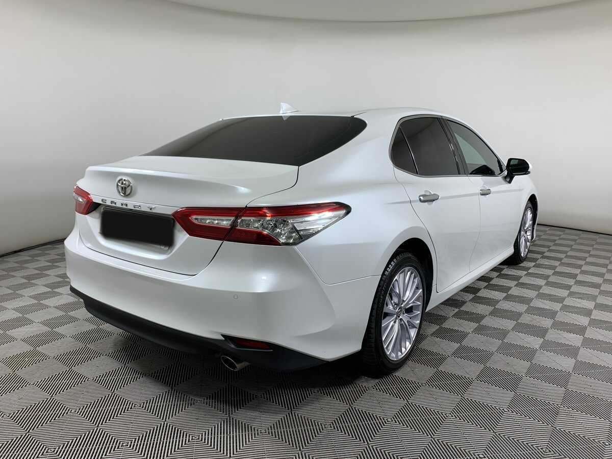 Toyota Camry 2020 года с пробегом. Фото: #4