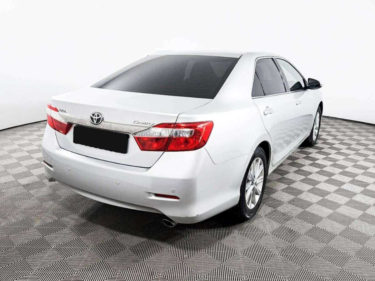 Toyota Camry 2014 года с пробегом. Фото: #3