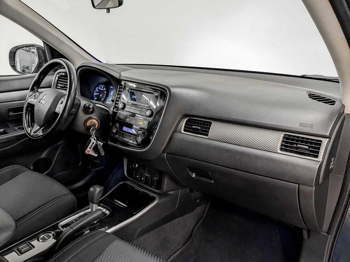 Mitsubishi Outlander 2017 года с пробегом. Фото: #10