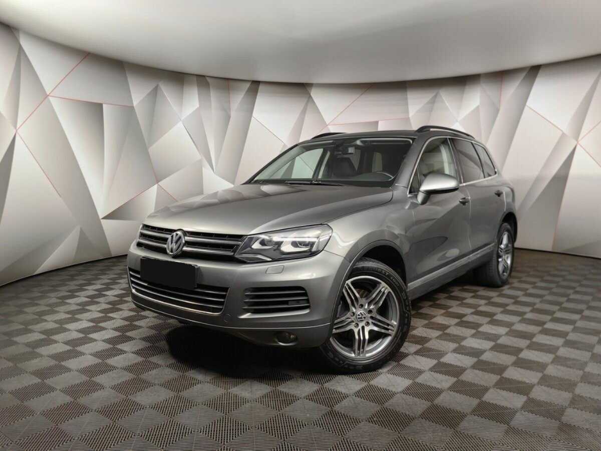 Volkswagen Touareg 2012 года с пробегом. Посмотреть фото