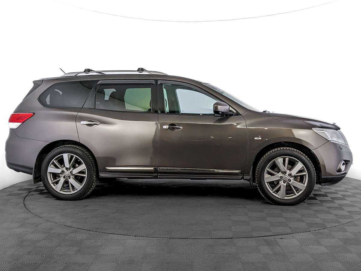 Nissan Pathfinder 2016 года с пробегом. Фото: #3