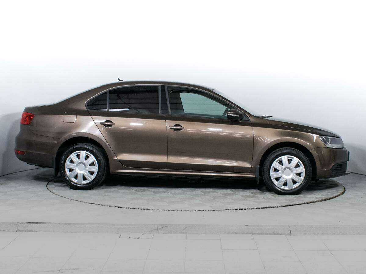 Volkswagen Jetta 2012 года с пробегом. Фото: #3
