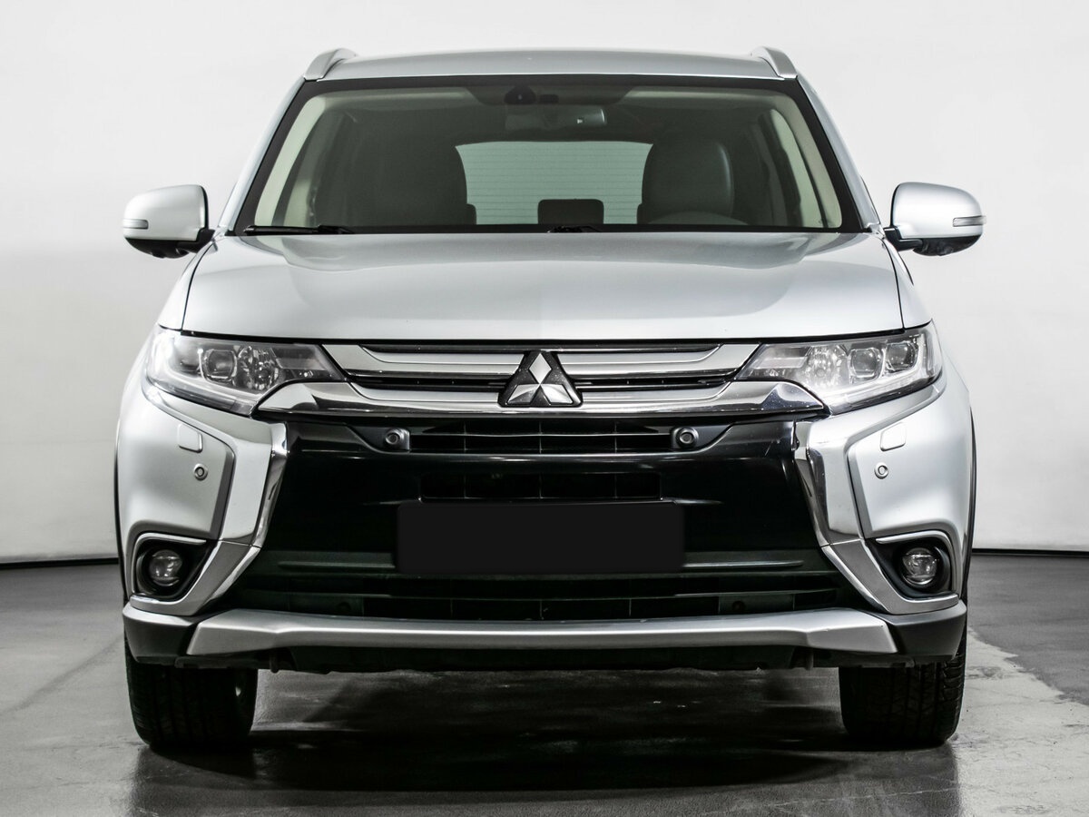 Mitsubishi Outlander 2017 года с пробегом. Фото: #1