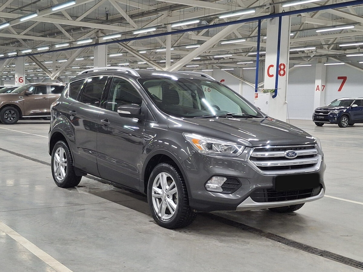 Ford Kuga 2016 года с пробегом. Фото: #2