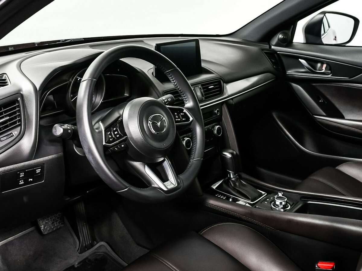 Mazda CX-4 2022 года с пробегом. Фото: #11