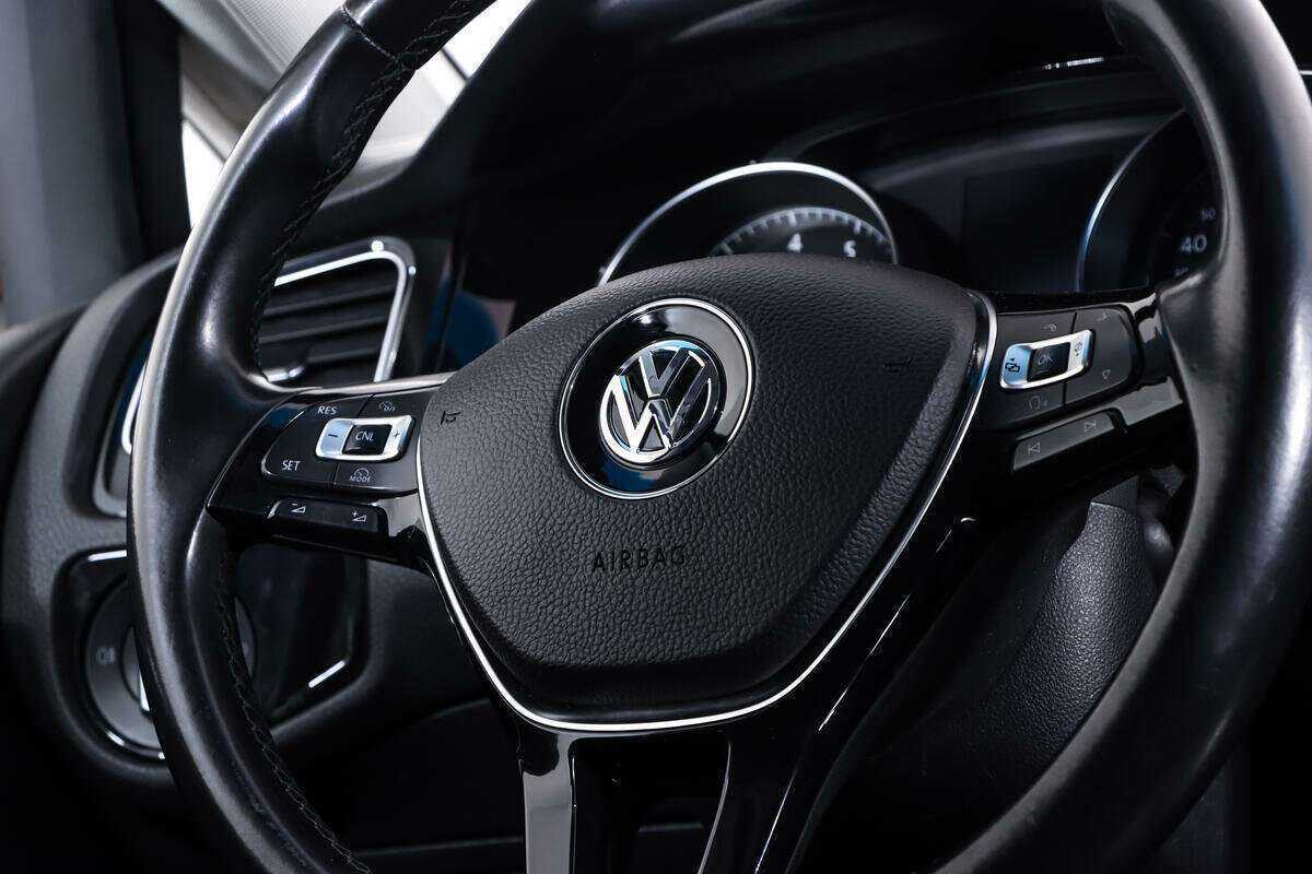 Volkswagen Golf 2013 года с пробегом. Фото: #14
