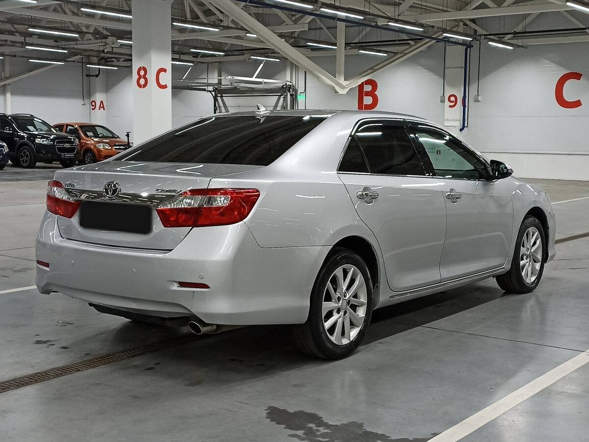 Toyota Camry 2014 года с пробегом. Фото: #4