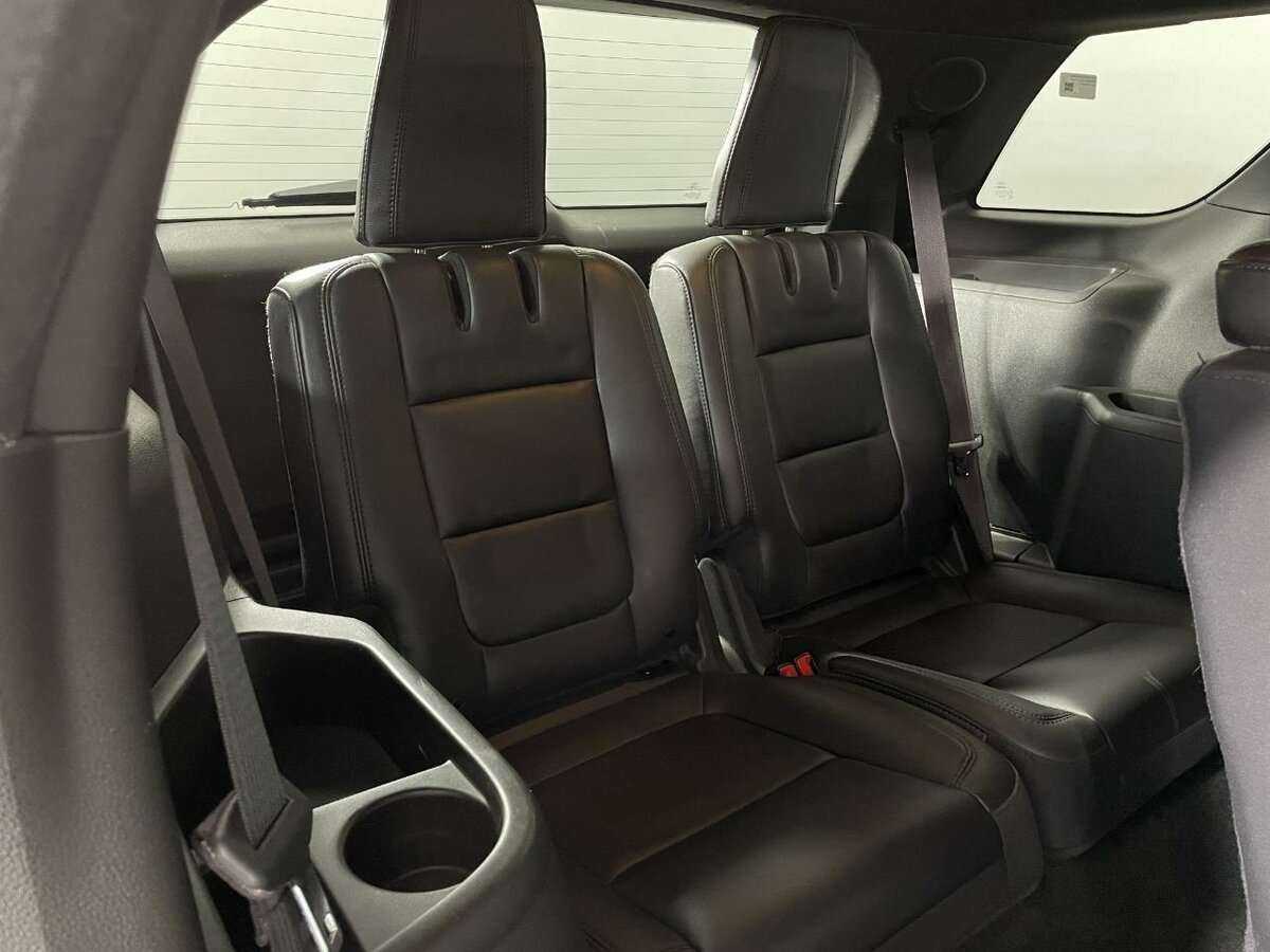 Ford Explorer 2013 года с пробегом. Фото: #17