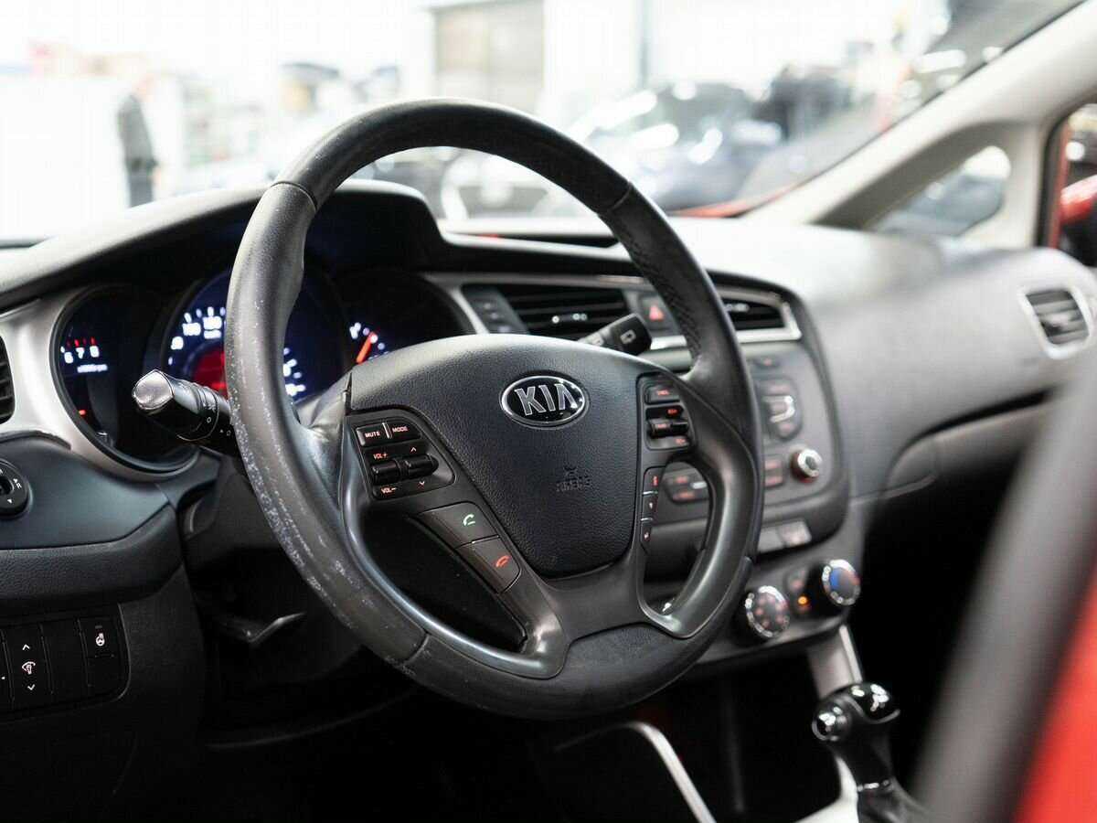 Kia Ceed 2018 года с пробегом. Фото: #4