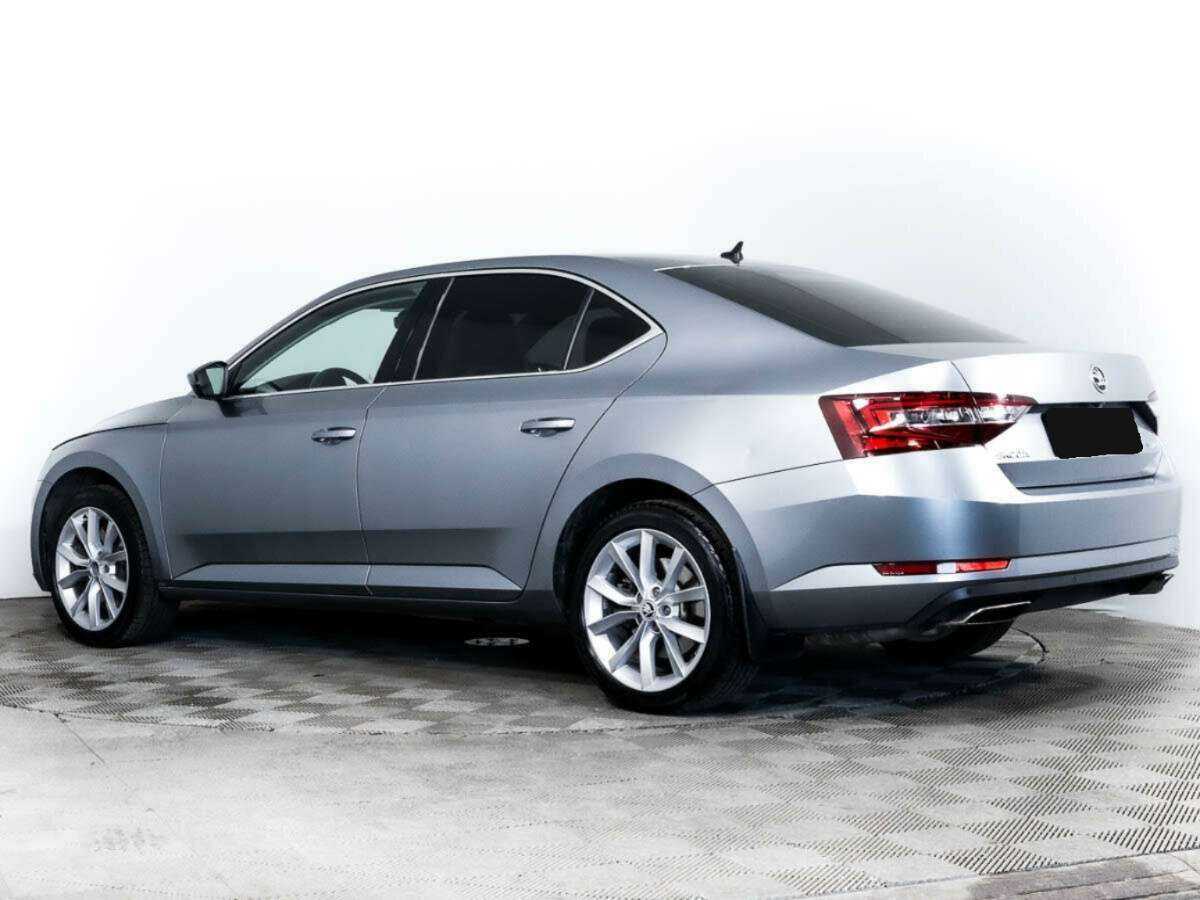 Skoda Superb 2019 года с пробегом. Фото: #4