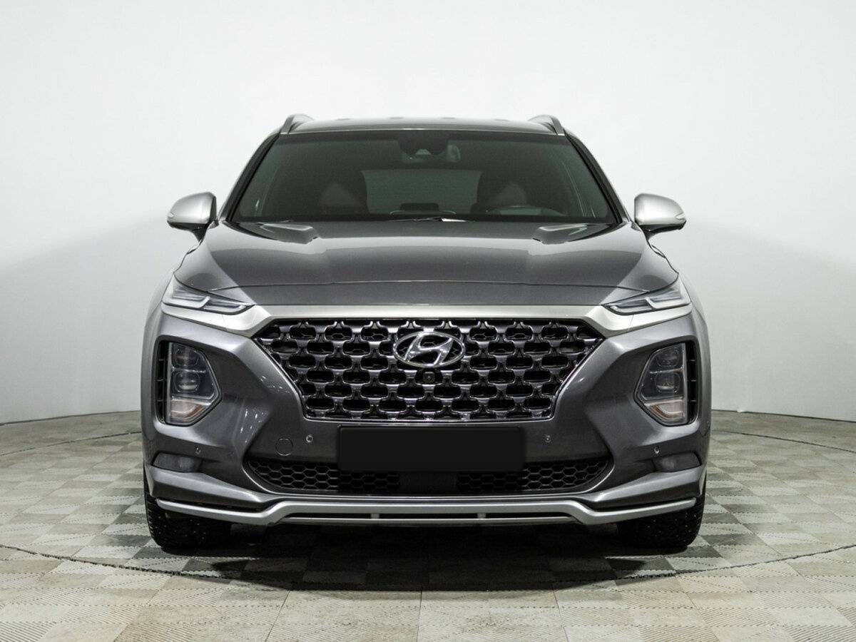 Hyundai Santa Fe 2019 года с пробегом. Фото: #1
