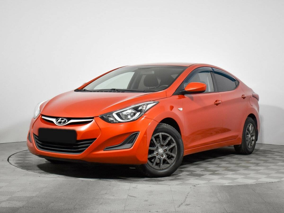 Hyundai Elantra 2015 года с пробегом. Посмотреть фото