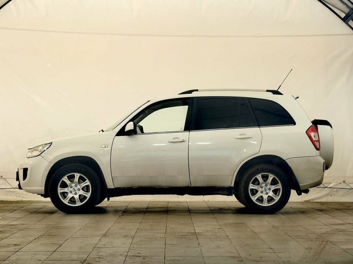 Chery Tiggo (T11) 2015 года с пробегом. Фото: #3