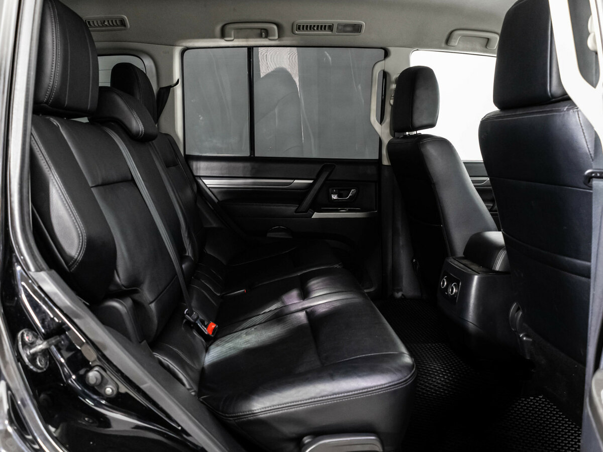 Mitsubishi Pajero 2014 года с пробегом. Фото: #15