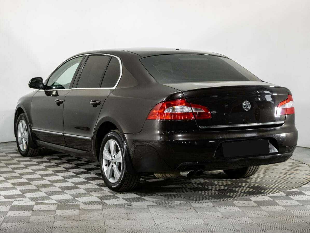 Skoda Superb 2012 года с пробегом. Фото: #6