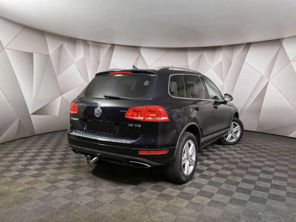 Volkswagen Touareg 2012 года с пробегом. Фото: #1
