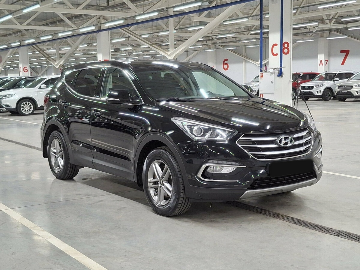 Hyundai Santa Fe 2018 года с пробегом. Фото: #2
