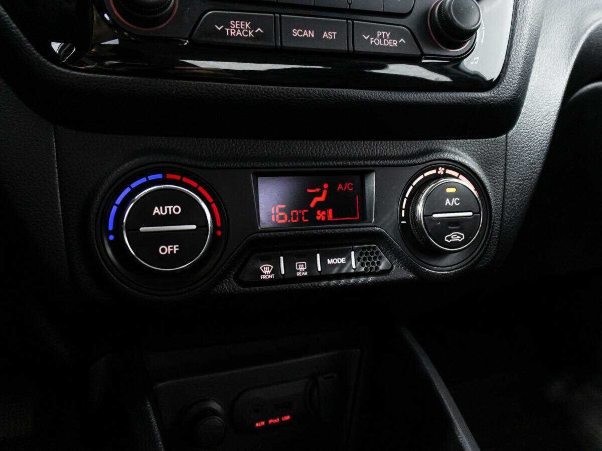 Kia Rio 2014 года с пробегом. Фото: #14