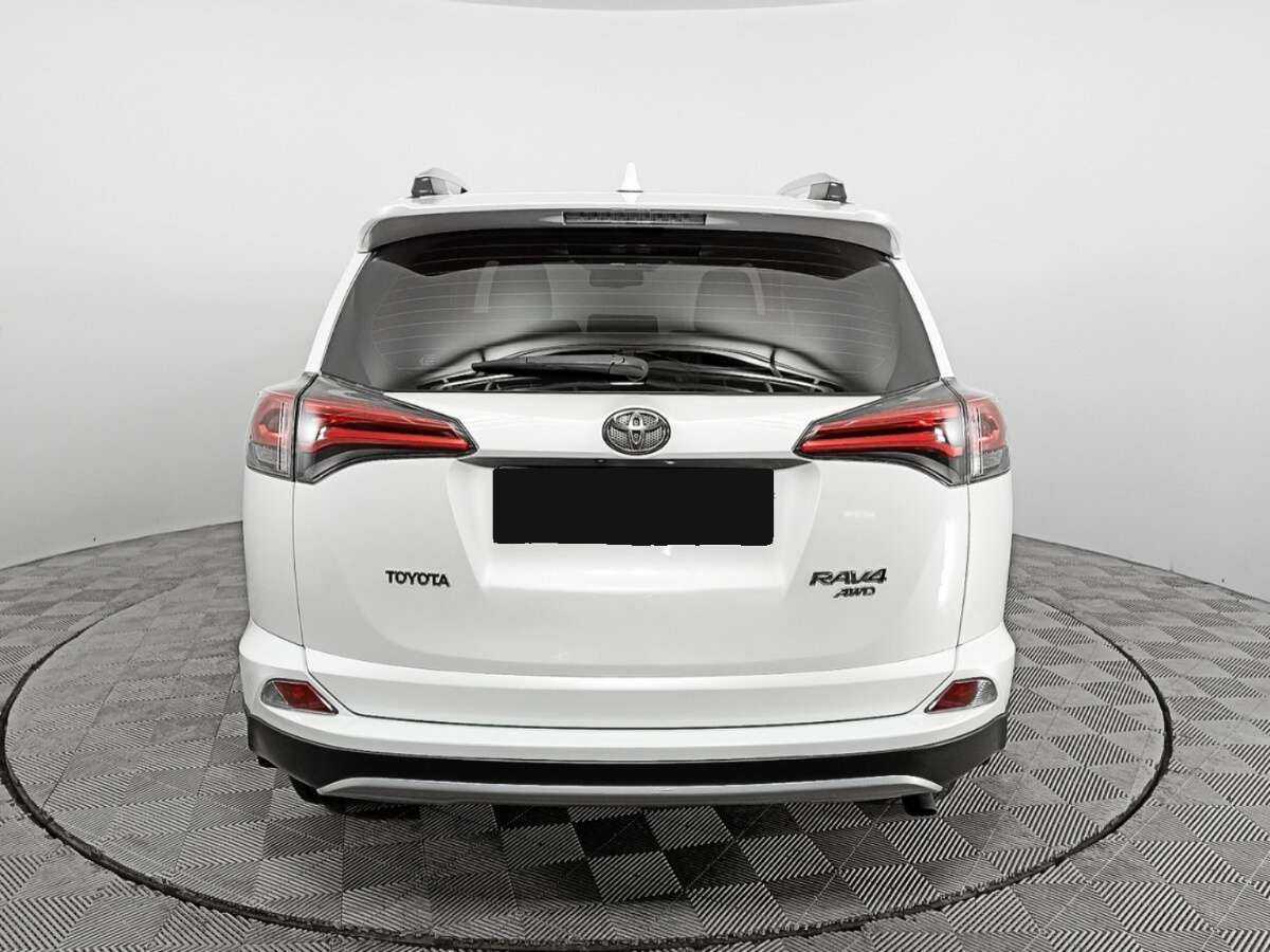 Toyota RAV4 2019 года с пробегом. Фото: #5