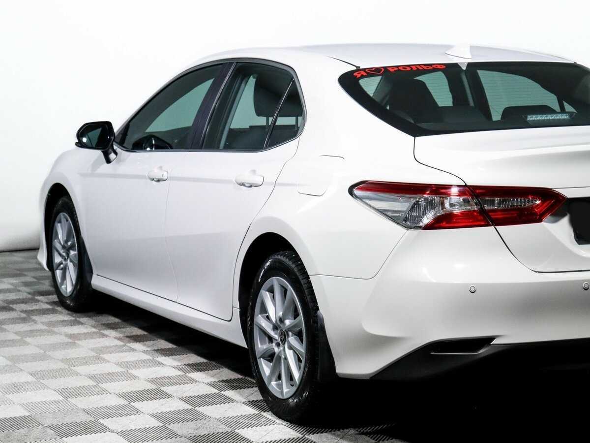 Toyota Camry 2021 года с пробегом. Фото: #19