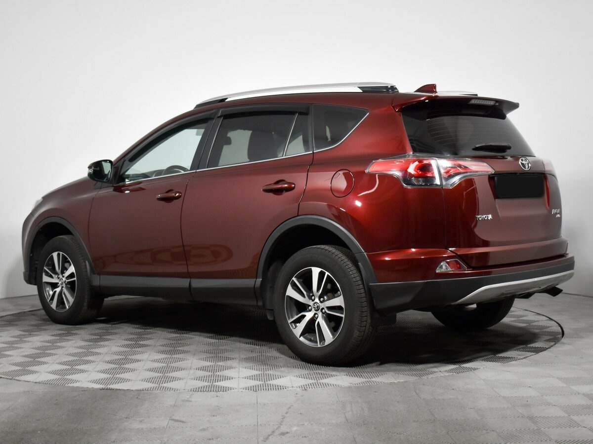 Toyota RAV4 2016 года с пробегом. Фото: #6