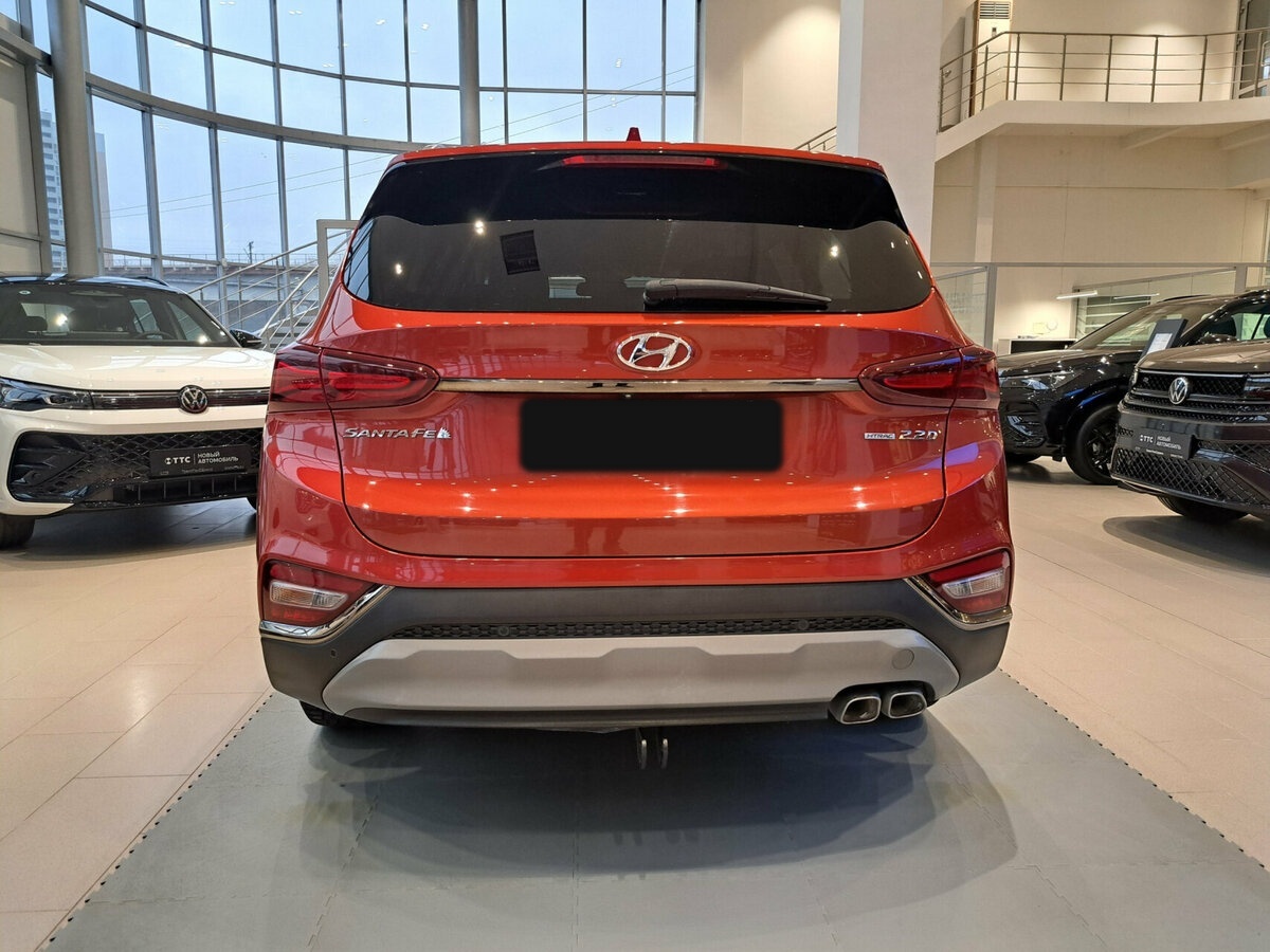 Hyundai Santa Fe 2019 года с пробегом. Фото: #5
