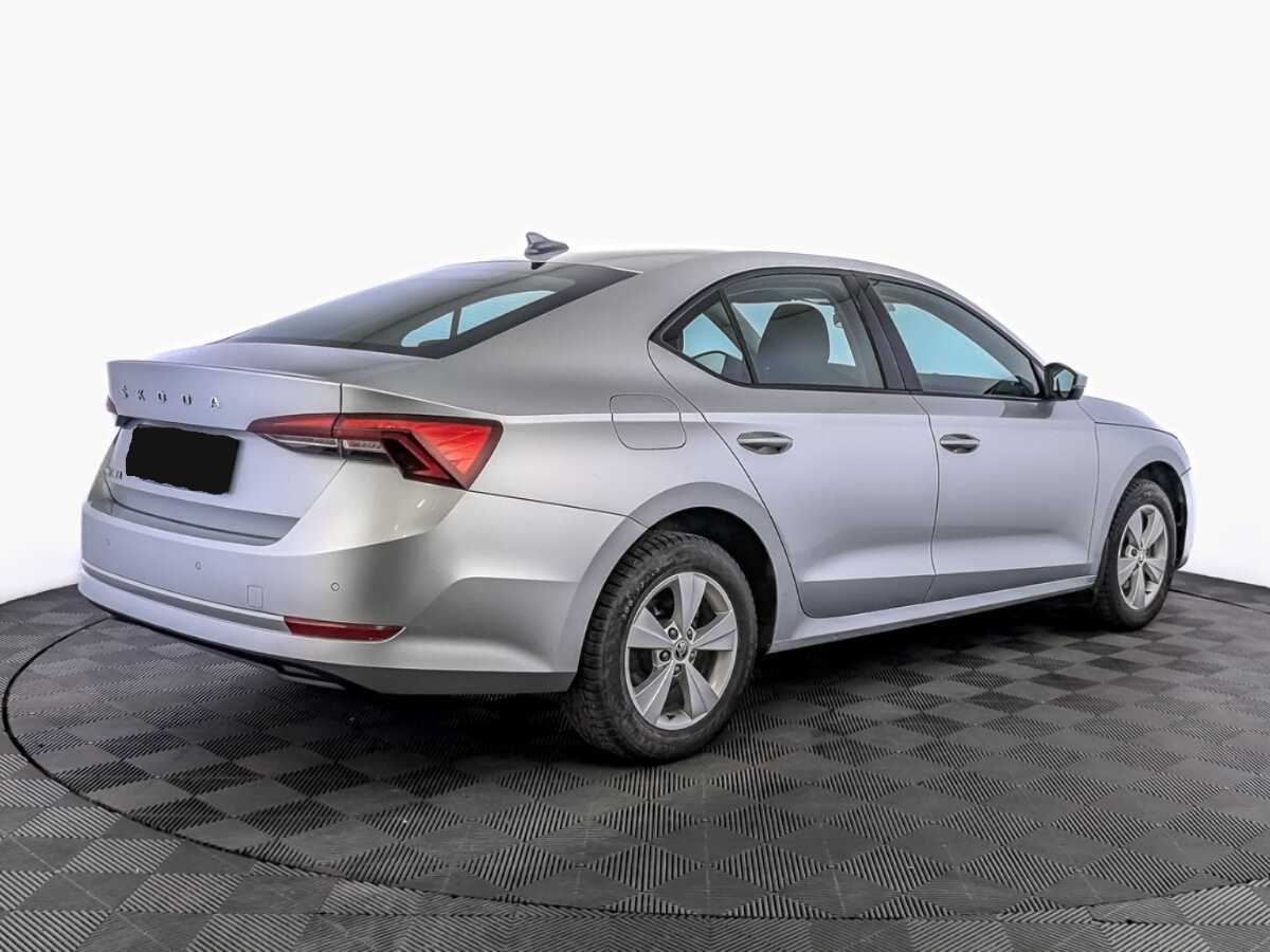 Skoda Octavia 2021 года с пробегом. Фото: #4