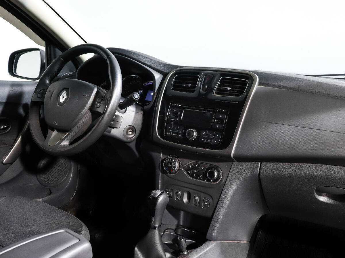 Renault Sandero 2016 года с пробегом. Фото: #8