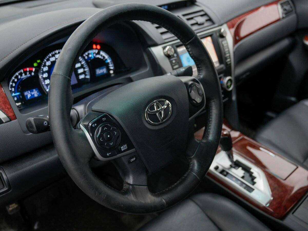 Toyota Camry 2014 года с пробегом. Фото: #17
