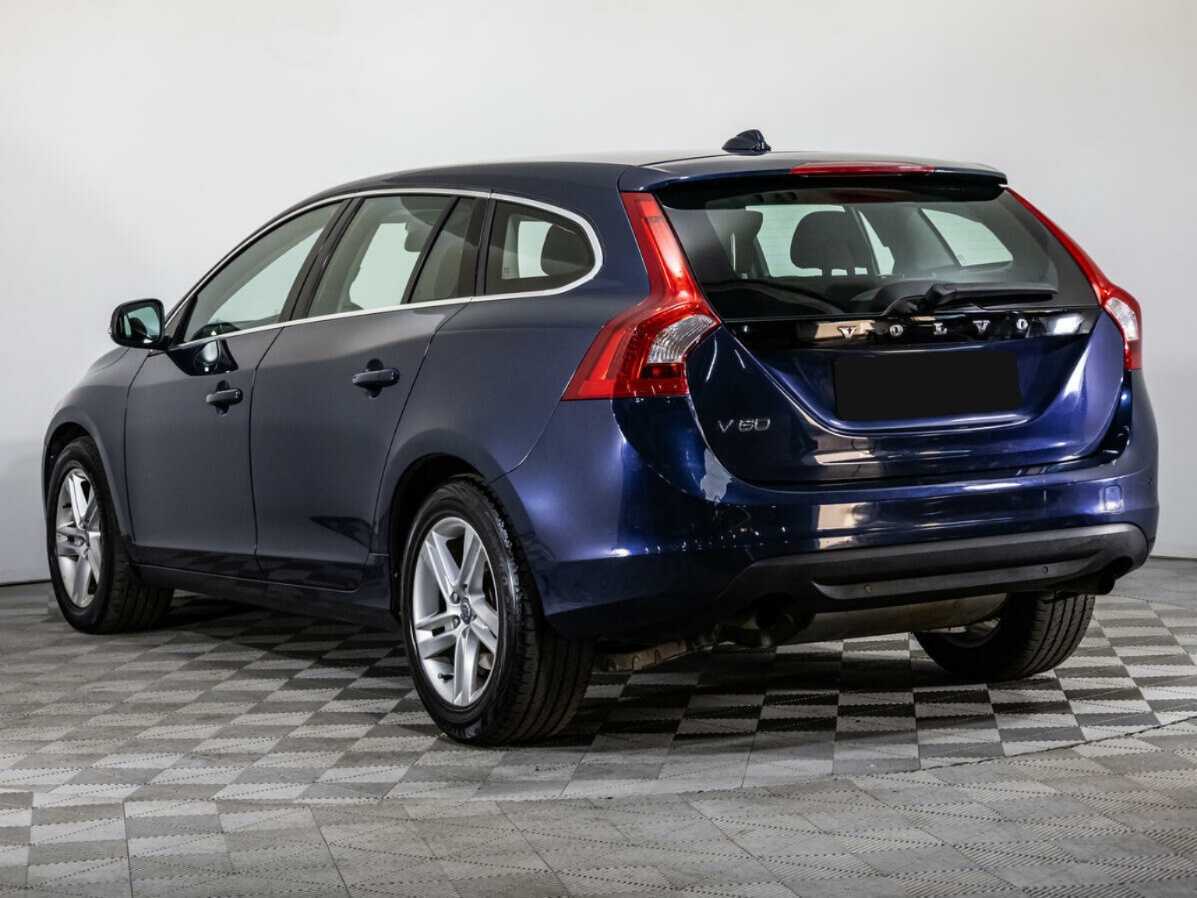 Volvo V60 2012 года с пробегом. Фото: #6