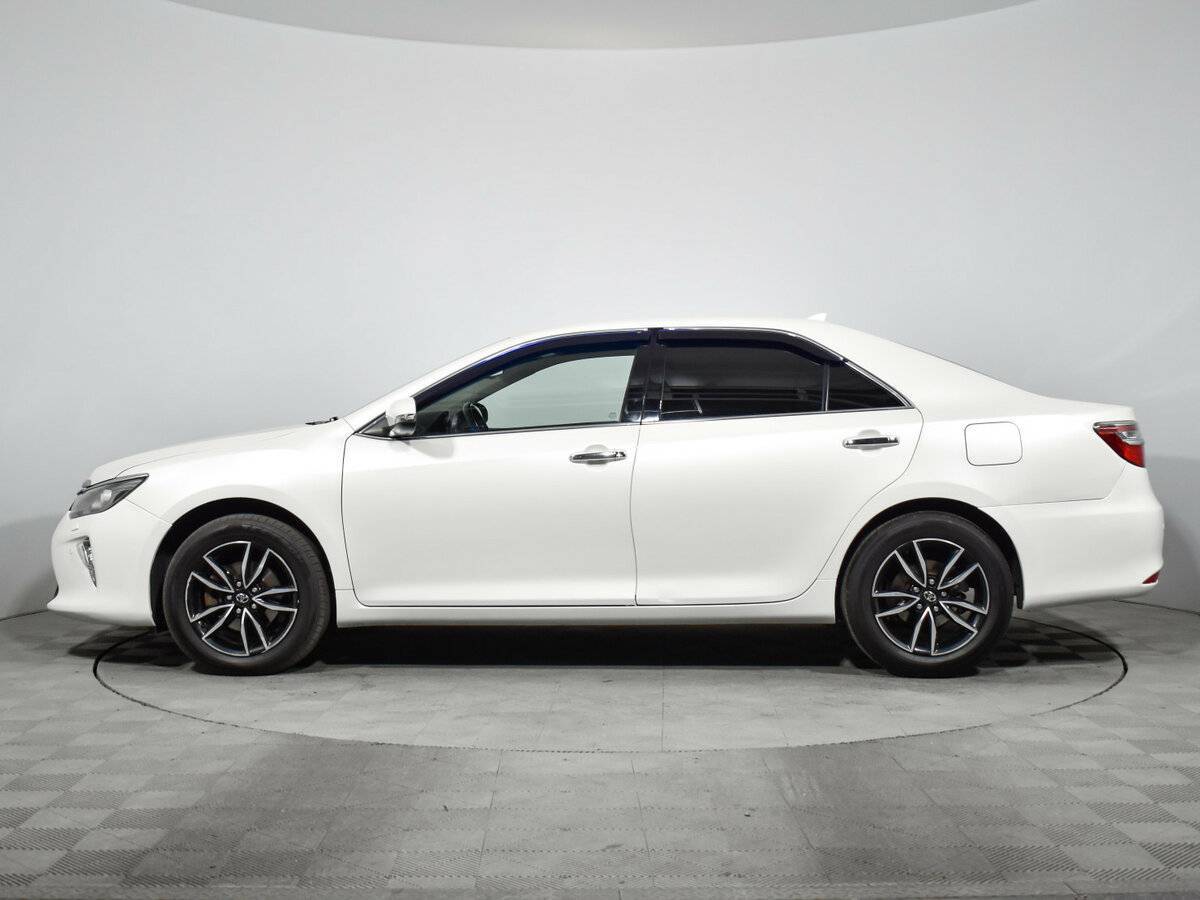 Toyota Camry 2018 года с пробегом. Фото: #7