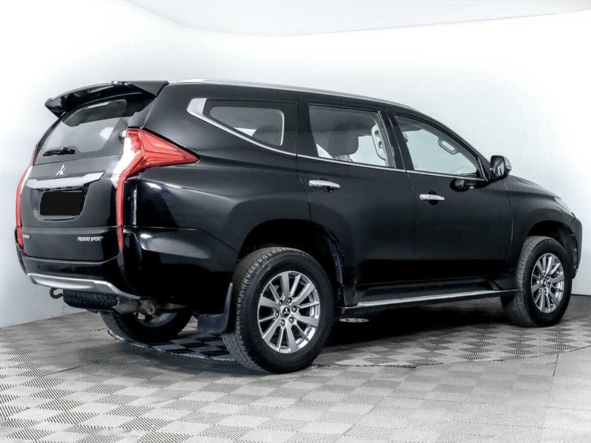 Mitsubishi Pajero Sport 2018 года с пробегом. Фото: #3