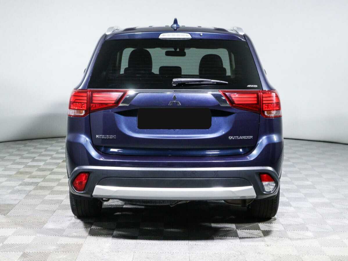 Mitsubishi Outlander 2018 года с пробегом. Фото: #4
