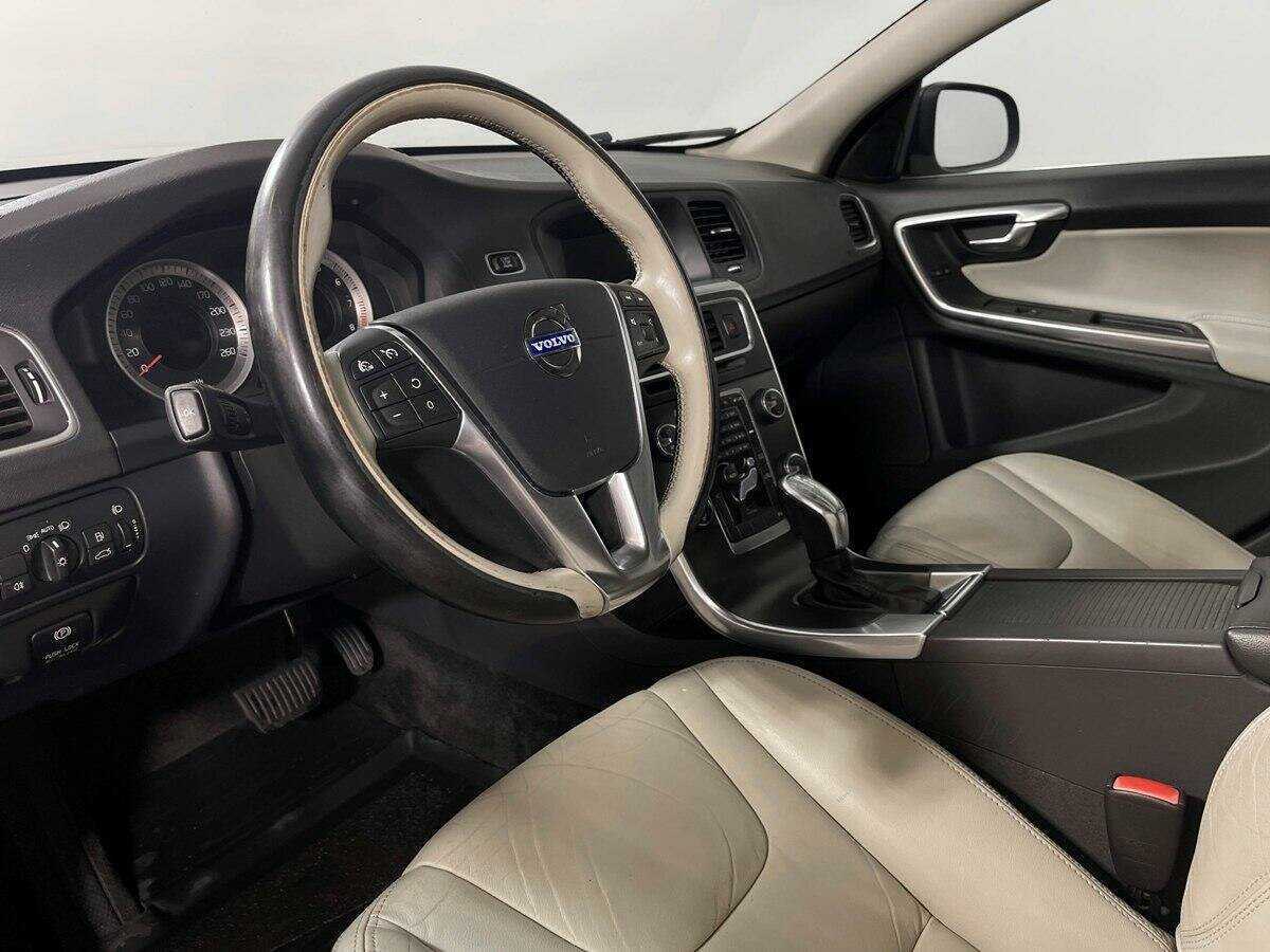 Volvo S60 2012 года с пробегом. Фото: #12