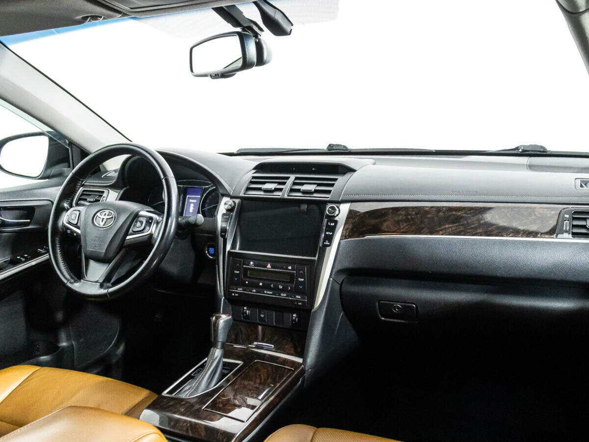 Toyota Camry 2016 года с пробегом. Фото: #8